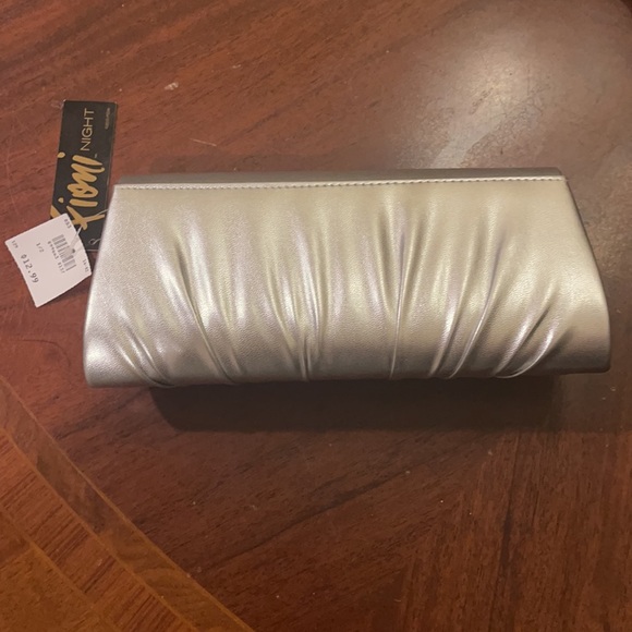 Fioni Silvet Evening Clutch Bag NWT - Picture 2 of 5